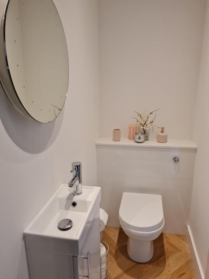Penlea 1-Bed Flat With Harbour View In Tarbert Appartement Tarbert  Buitenkant foto